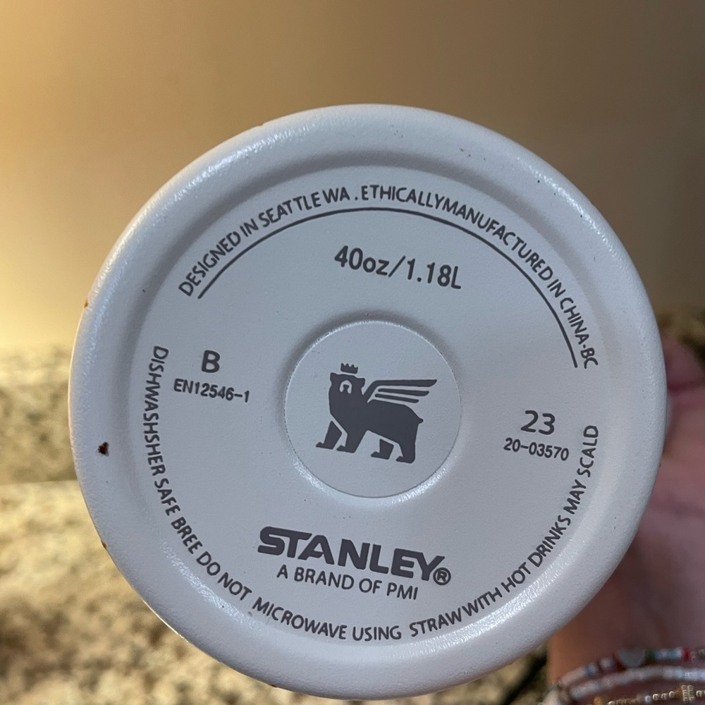 Stanley LV Stainless Steel Tumbler Cup handle NEW white 40 ounce insulated - Picture 3 of 4